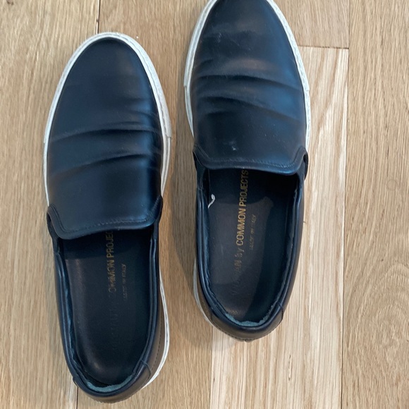 Common Projects Woman slip on black leather sneaker. Size 37 - Picture 1 of 4
